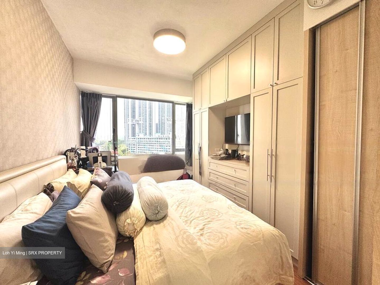 Vista Residences (D12), Condominium #469274471